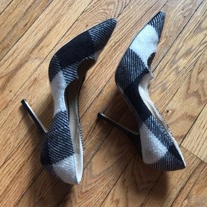 Plaid pump heels